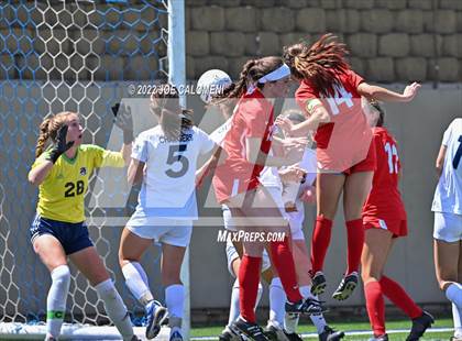 Thumbnail 2 in Boerne-Champion vs Grapevine (UIL 5A Girls Soccer State Semifinal) photogallery.