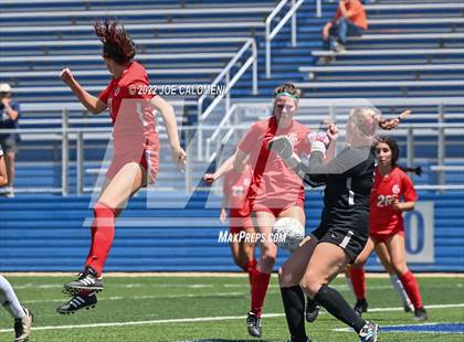 Thumbnail 3 in Boerne-Champion vs Grapevine (UIL 5A Girls Soccer State Semifinal) photogallery.