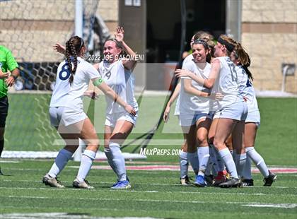 Thumbnail 1 in Boerne-Champion vs Grapevine (UIL 5A Girls Soccer State Semifinal) photogallery.
