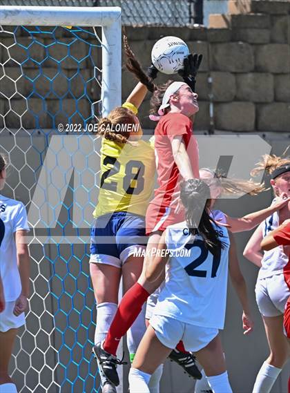 Thumbnail 2 in Boerne-Champion vs Grapevine (UIL 5A Girls Soccer State Semifinal) photogallery.