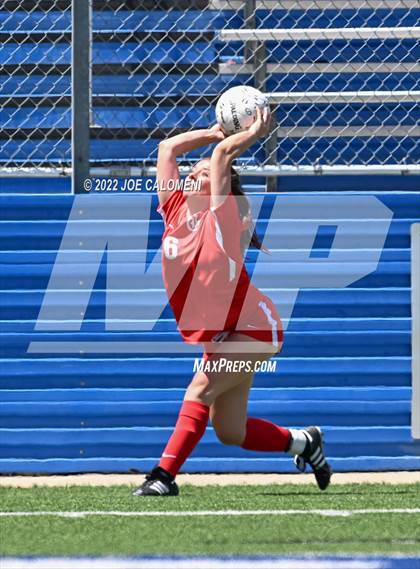 Thumbnail 3 in Boerne-Champion vs Grapevine (UIL 5A Girls Soccer State Semifinal) photogallery.