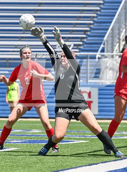 Thumbnail 2 in Boerne-Champion vs Grapevine (UIL 5A Girls Soccer State Semifinal) photogallery.