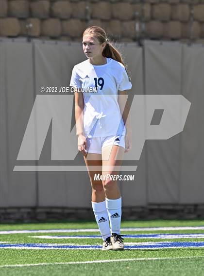 Thumbnail 3 in Boerne-Champion vs Grapevine (UIL 5A Girls Soccer State Semifinal) photogallery.