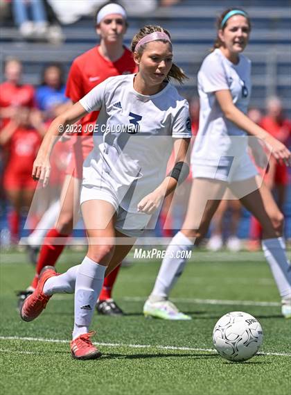 Thumbnail 3 in Boerne-Champion vs Grapevine (UIL 5A Girls Soccer State Semifinal) photogallery.