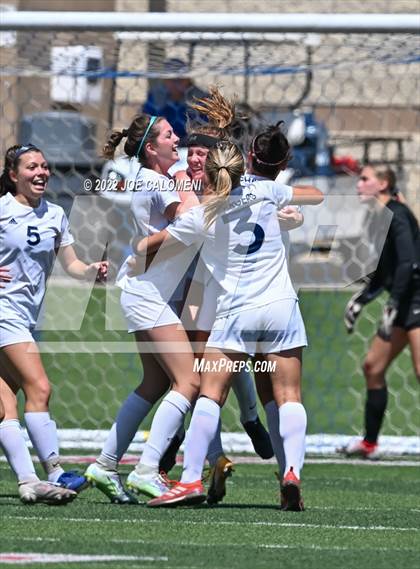 Thumbnail 2 in Boerne-Champion vs Grapevine (UIL 5A Girls Soccer State Semifinal) photogallery.