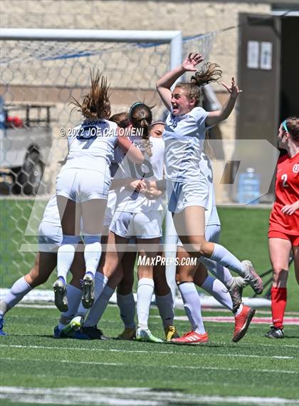 Thumbnail 3 in Boerne-Champion vs Grapevine (UIL 5A Girls Soccer State Semifinal) photogallery.