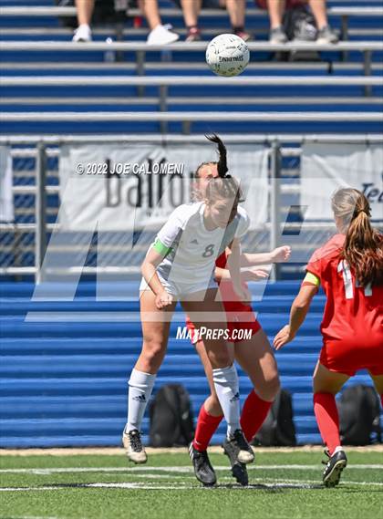 Thumbnail 3 in Boerne-Champion vs Grapevine (UIL 5A Girls Soccer State Semifinal) photogallery.