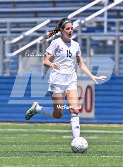 Thumbnail 3 in Boerne-Champion vs Grapevine (UIL 5A Girls Soccer State Semifinal) photogallery.