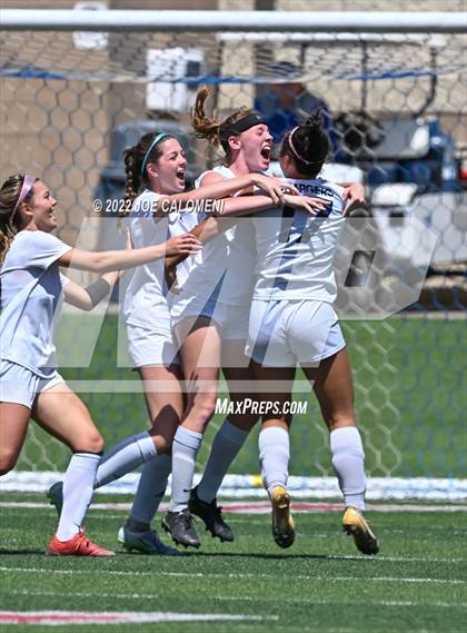 Thumbnail 1 in Boerne-Champion vs Grapevine (UIL 5A Girls Soccer State Semifinal) photogallery.
