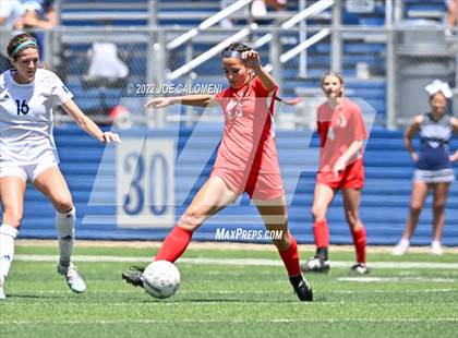 Thumbnail 2 in Boerne-Champion vs Grapevine (UIL 5A Girls Soccer State Semifinal) photogallery.