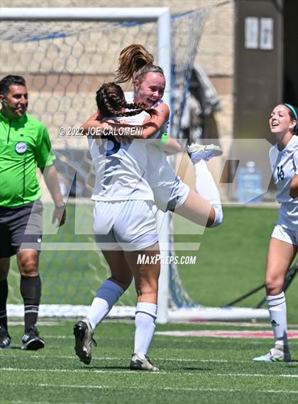 Thumbnail 2 in Boerne-Champion vs Grapevine (UIL 5A Girls Soccer State Semifinal) photogallery.