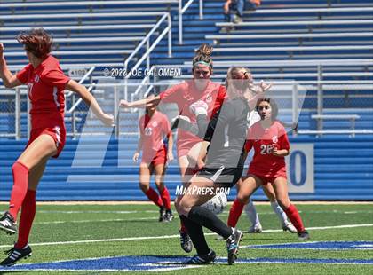Thumbnail 2 in Boerne-Champion vs Grapevine (UIL 5A Girls Soccer State Semifinal) photogallery.