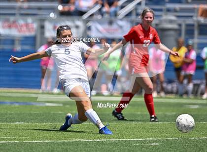 Thumbnail 3 in Boerne-Champion vs Grapevine (UIL 5A Girls Soccer State Semifinal) photogallery.