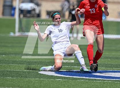 Thumbnail 2 in Boerne-Champion vs Grapevine (UIL 5A Girls Soccer State Semifinal) photogallery.