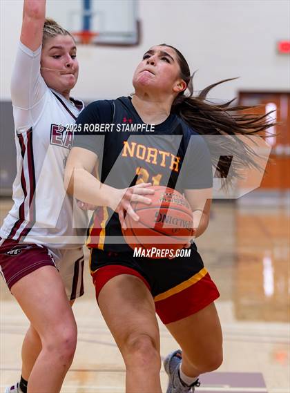 Thumbnail 1 in North Catholic @ Oakland Catholic photogallery.