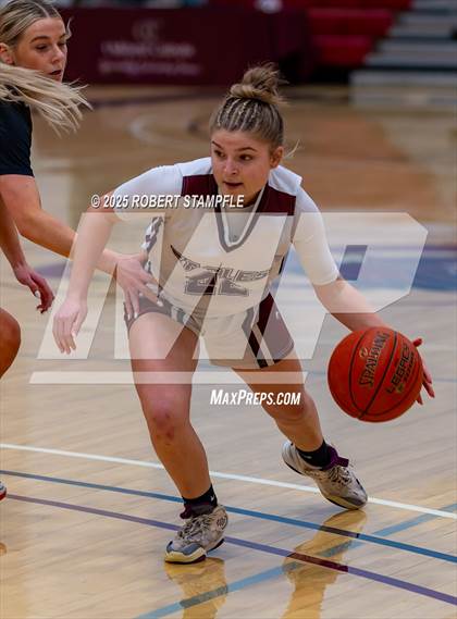 Thumbnail 3 in North Catholic @ Oakland Catholic photogallery.