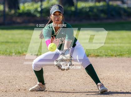 Thumbnail 1 in Kennedy @ Moreau Catholic photogallery.