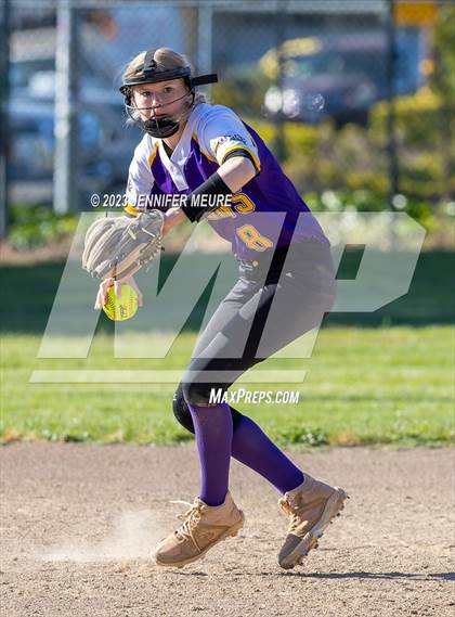 Thumbnail 3 in Kennedy @ Moreau Catholic photogallery.