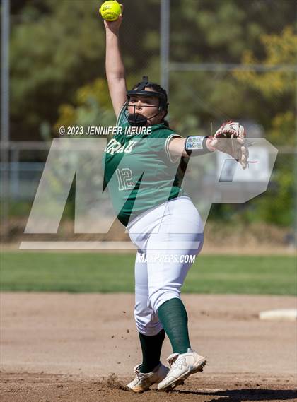 Thumbnail 2 in Kennedy @ Moreau Catholic photogallery.
