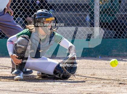 Thumbnail 1 in Kennedy @ Moreau Catholic photogallery.