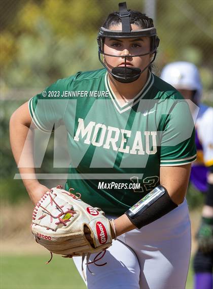 Thumbnail 1 in Kennedy @ Moreau Catholic photogallery.