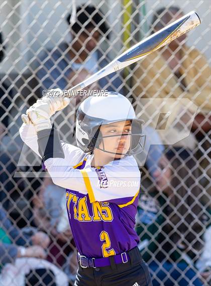 Thumbnail 1 in Kennedy @ Moreau Catholic photogallery.