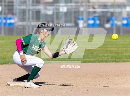 Thumbnail 1 in Kennedy @ Moreau Catholic photogallery.