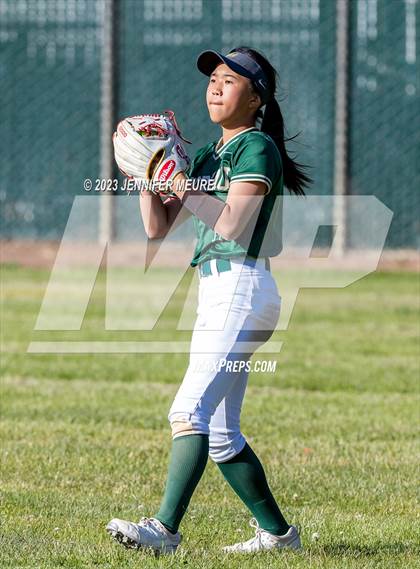 Thumbnail 3 in Kennedy @ Moreau Catholic photogallery.