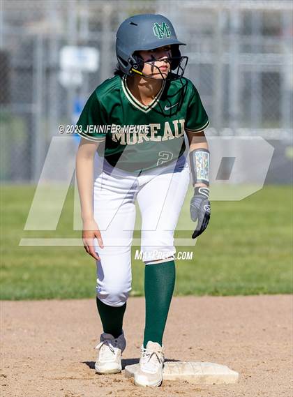 Thumbnail 1 in Kennedy @ Moreau Catholic photogallery.