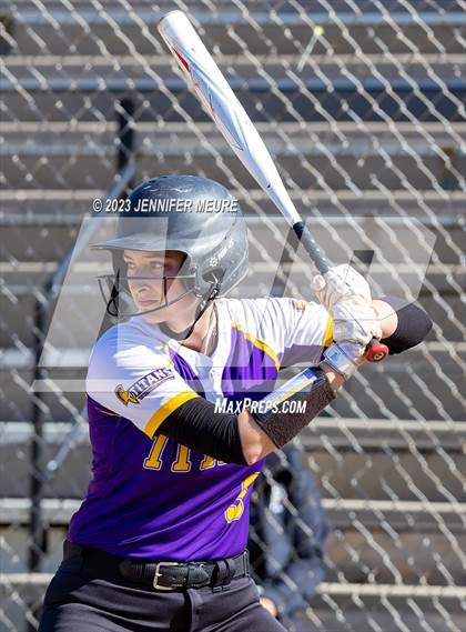 Thumbnail 3 in Kennedy @ Moreau Catholic photogallery.