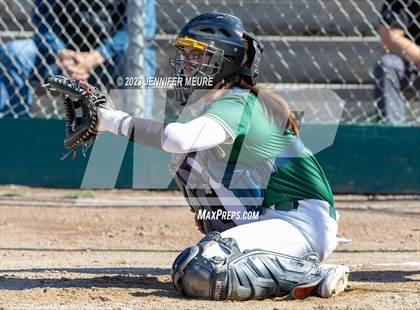 Thumbnail 1 in Kennedy @ Moreau Catholic photogallery.