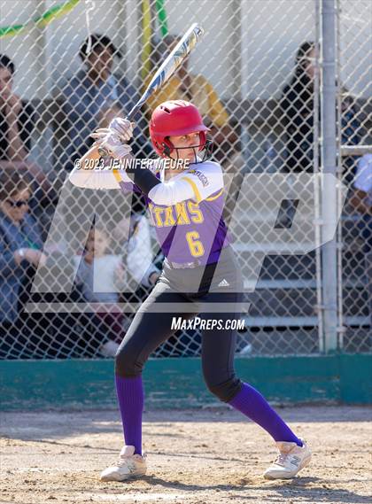 Thumbnail 2 in Kennedy @ Moreau Catholic photogallery.