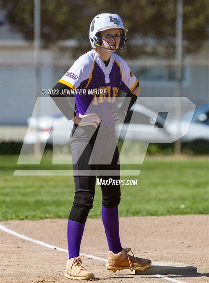 Thumbnail 3 in Kennedy @ Moreau Catholic photogallery.