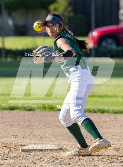 Thumbnail 2 in Kennedy @ Moreau Catholic photogallery.