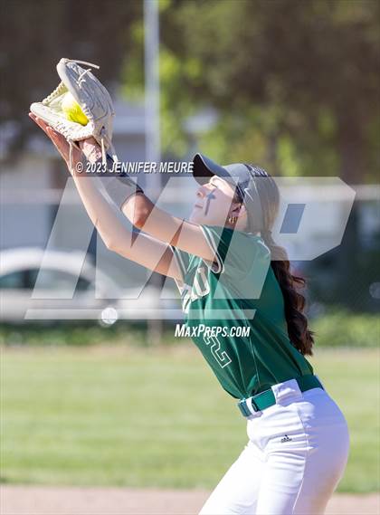 Thumbnail 2 in Kennedy @ Moreau Catholic photogallery.