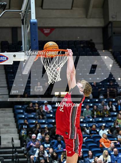 Thumbnail 3 in GHSA Boys Slam Dunk Final photogallery.