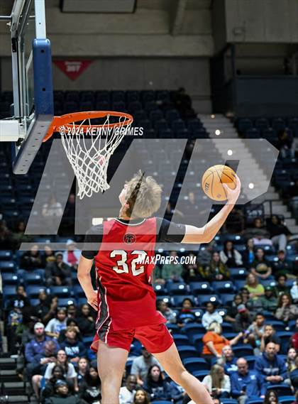 Thumbnail 3 in GHSA Boys Slam Dunk Final photogallery.