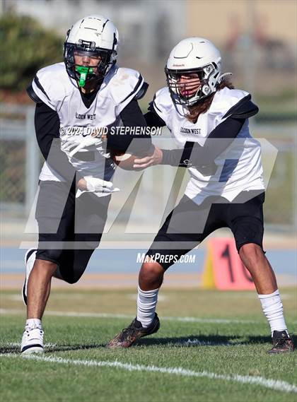 Thumbnail 3 in Golden West @ Arroyo Grande photogallery.