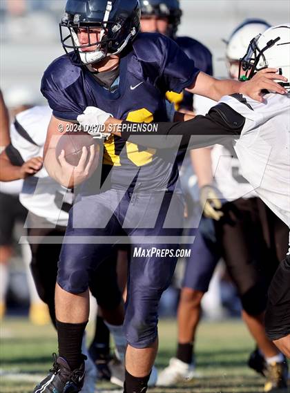 Thumbnail 3 in Golden West @ Arroyo Grande photogallery.
