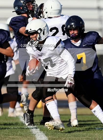 Thumbnail 3 in Golden West @ Arroyo Grande photogallery.
