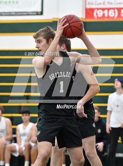 Thumbnail 1 in Granite Bay vs. Rio Americano (Jack Scott Tournament) photogallery.