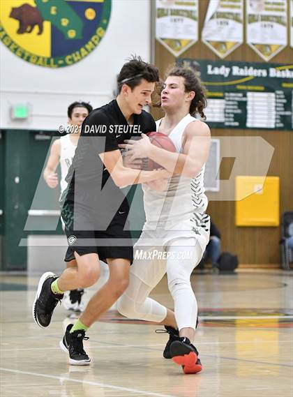 Thumbnail 2 in Granite Bay vs. Rio Americano (Jack Scott Tournament) photogallery.