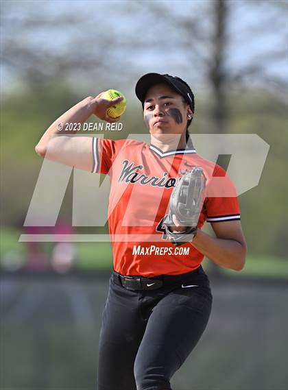 Thumbnail 3 in Lincoln-Way West @ Lincoln-Way Central photogallery.