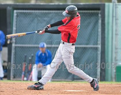 Thumbnail 2 in Glendora vs. Alta Loma photogallery.
