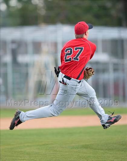 Thumbnail 2 in Glendora vs. Alta Loma photogallery.