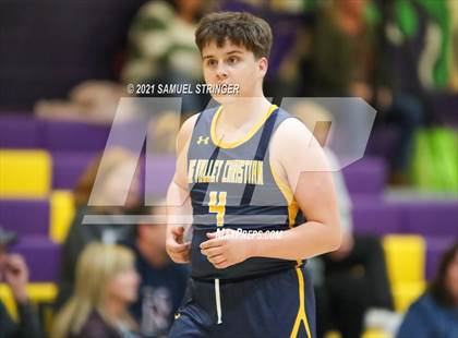 Thumbnail 3 in Union Mine vs. Big Valley Christian (Bret Harte Tournament) photogallery.