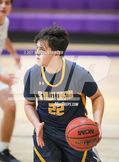 Thumbnail 2 in Union Mine vs. Big Valley Christian (Bret Harte Tournament) photogallery.