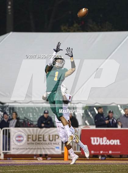 Thumbnail 2 in Beech vs. Knoxville Catholic (TSSAA Division I Class 5A Final)  photogallery.