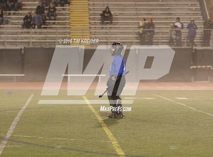 Thumbnail 2 in Lower Dauphin vs Souderton (PIAA 3A 1st Round) photogallery.