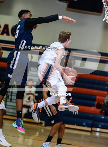 Thumbnail 3 in Notre Dame (SO) vs Chaminade photogallery.